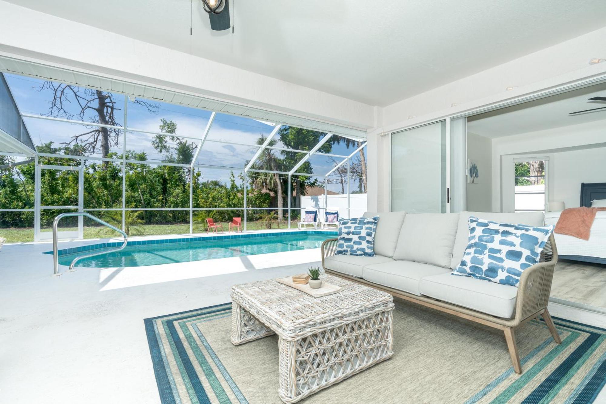 Beautiful Spacious Home! Close To Beaches - Heated Private Pool Енґлвуд Екстер'єр фото
