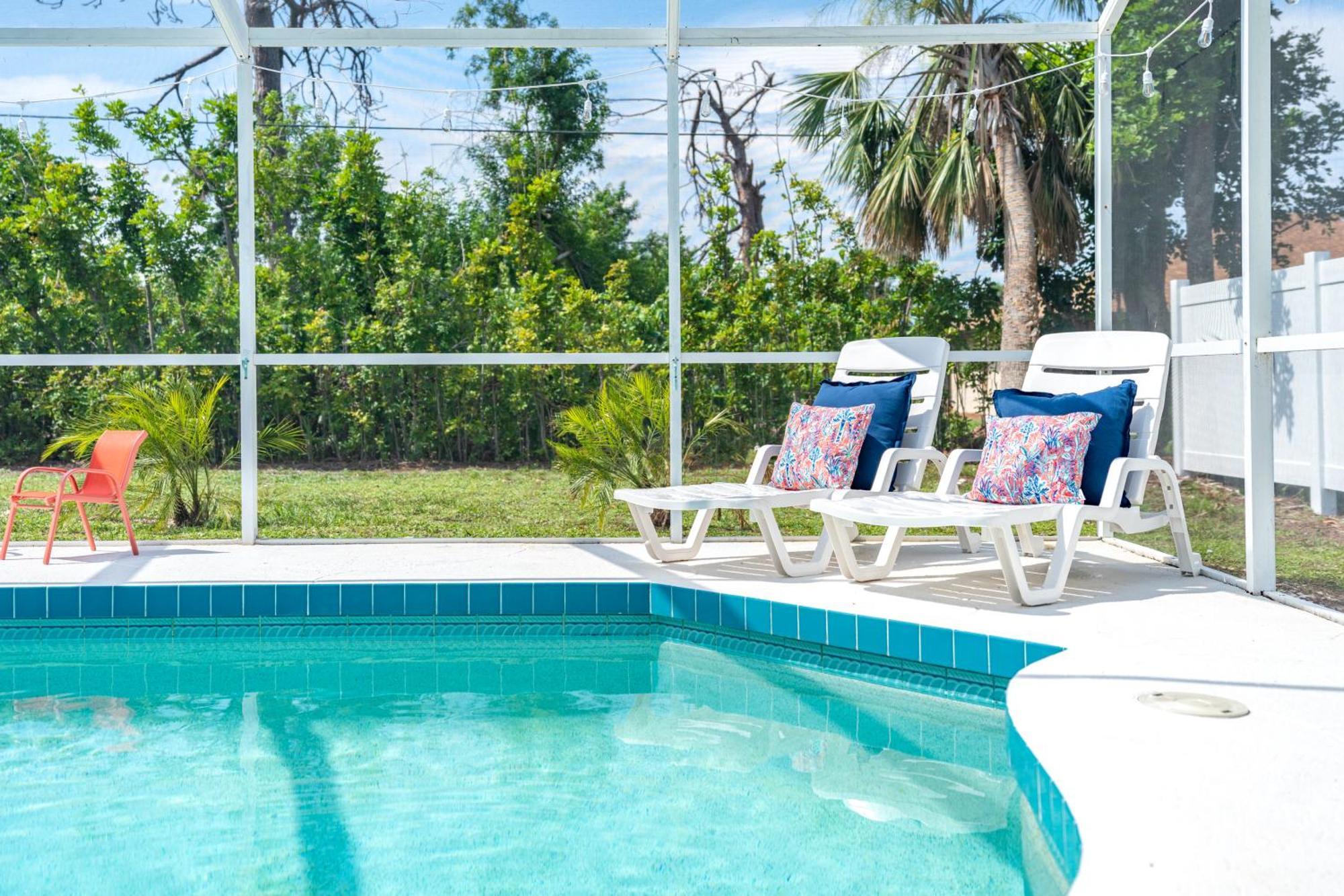 Beautiful Spacious Home! Close To Beaches - Heated Private Pool Енґлвуд Екстер'єр фото